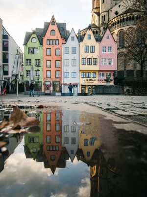Die Kölner Alstadt im herbstlichen Stil, fotografiert mit dem C-Rope Kamerazubehör